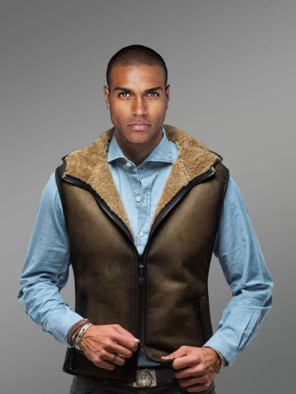 Men’s Short and Vintage Feel Double Face Shearling Winter Vest - Image 2