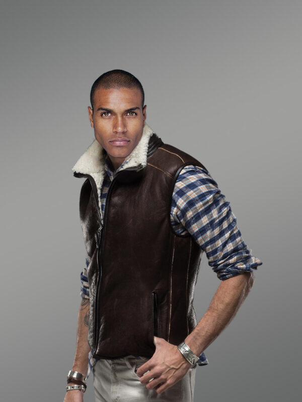 Men’s Super Warm Stylish And Solid Double Face Shearling Vest in Brown - Image 4