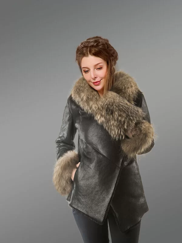 Black Sheepskin Coat with Raccoon Fur Collar and Cuffs for Women - Image 2