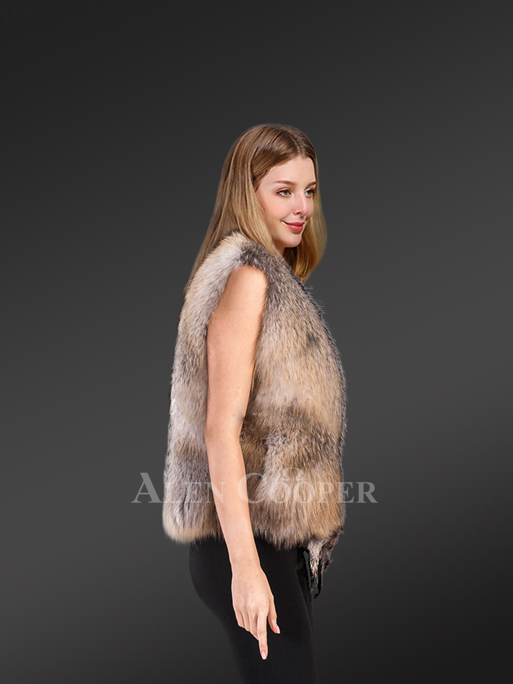 Golden Island Fox Fur Vest for Women is a Fashionably Crazy Winter Wear - Image 2