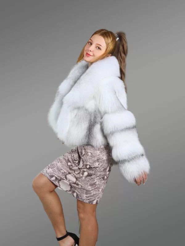 Real Fox Fur Crop Coat with Broad Collar and Long Sleeves for Women - Image 9