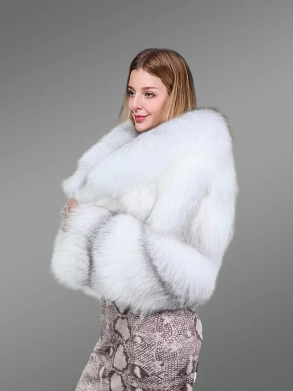 Real Fox Fur Crop Coat with Broad Collar and Long Sleeves for Women - Image 13