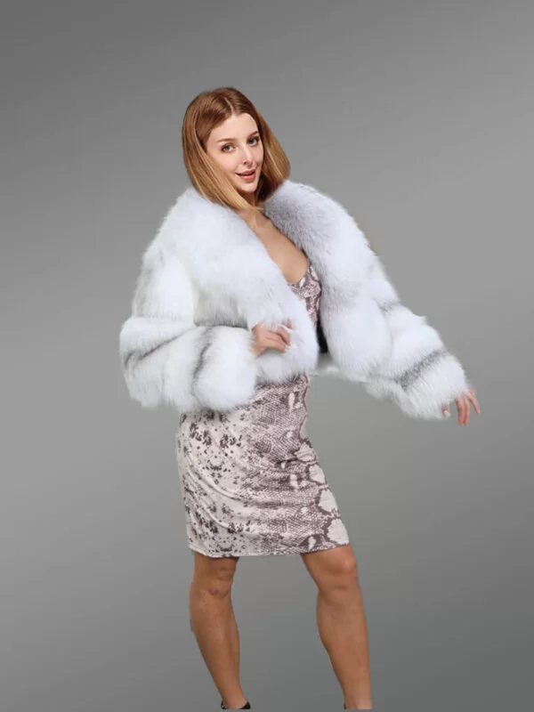 Real Fox Fur Crop Coat with Broad Collar and Long Sleeves for Women - Image 8