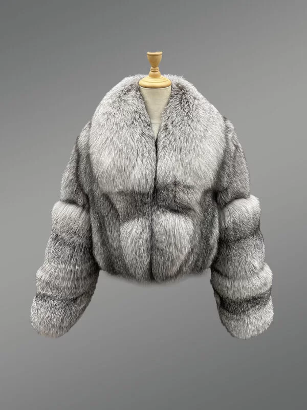 Short Soft Ladies Warm Plain Cropped Fox Fur Warms You on Cold Windy Days - Image 6