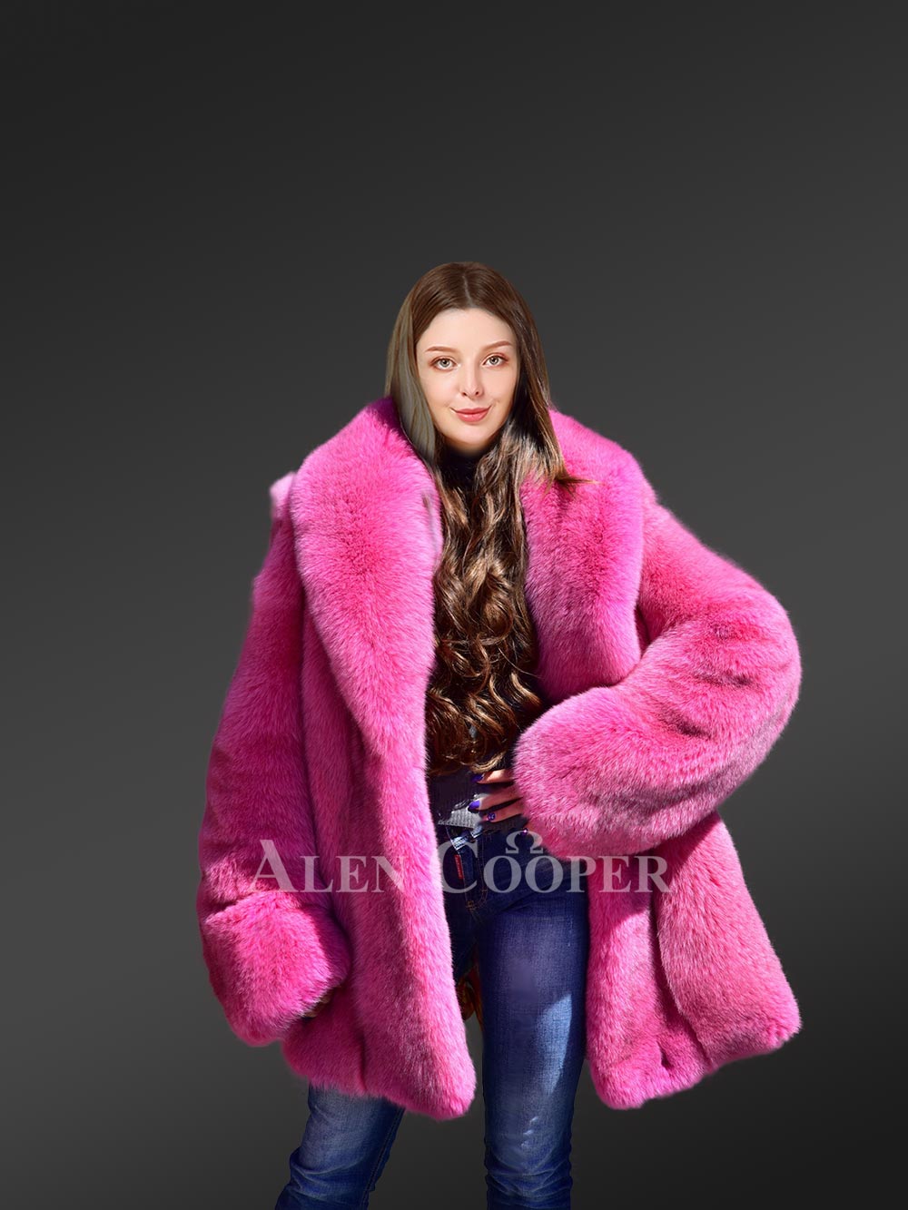 Long coat in fox fur for an enigmatic Look - Image 7