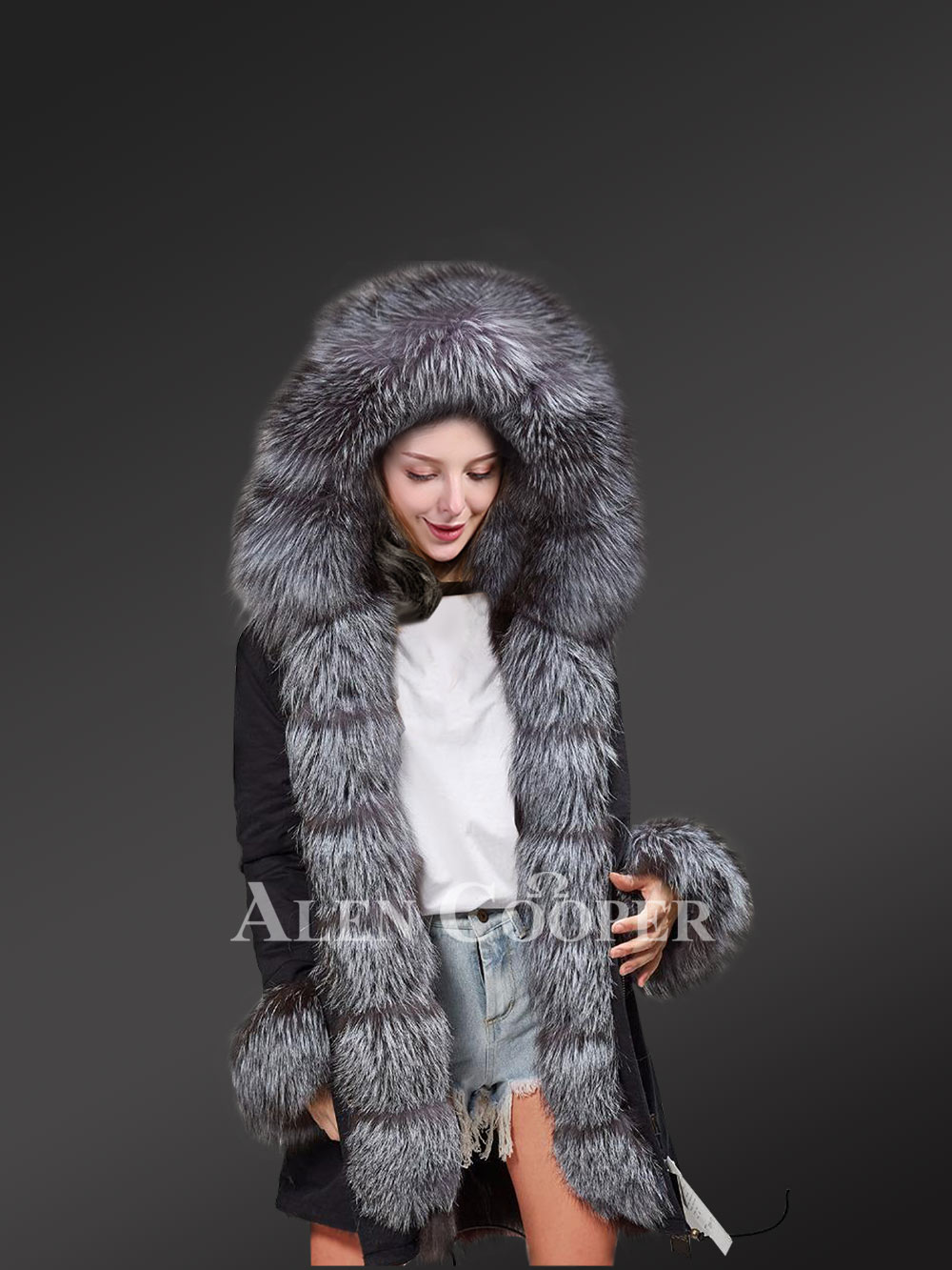 Fox Fur Hood Black Parka for Women with an Exquisite Furry Frontline - Image 2