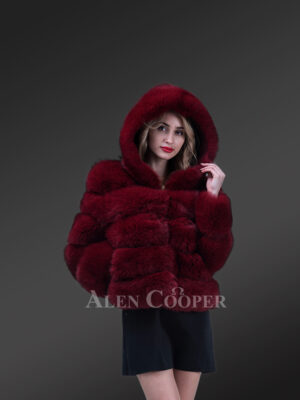 Fox Fur Paragraph Winter Coat Glamorizing Women in Thermal Opulence
