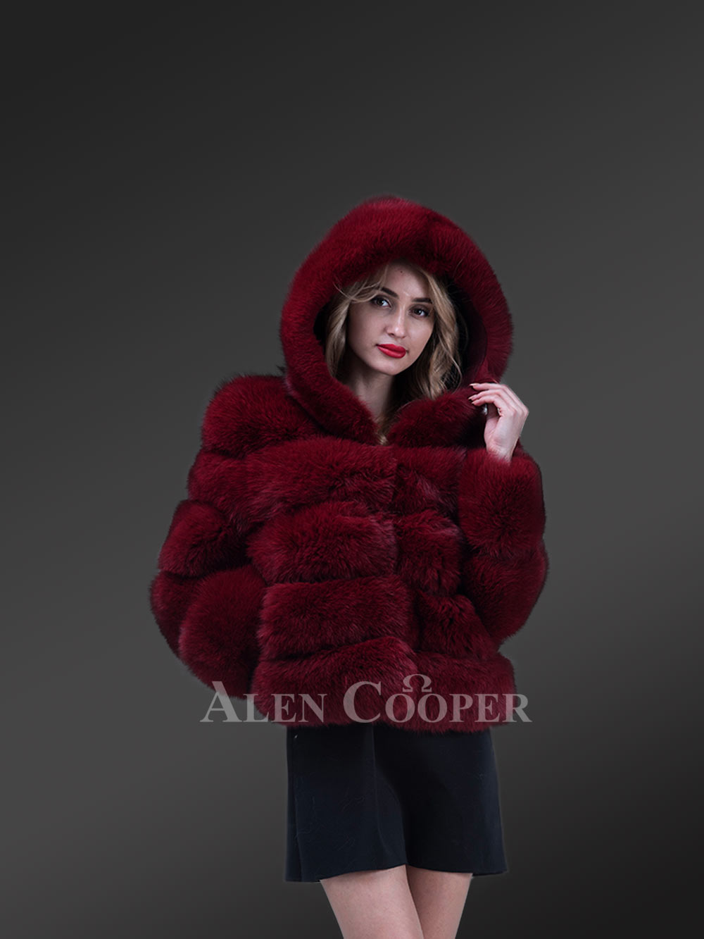 Fox Fur Paragraph Winter Coat Glamorizing Women in Thermal Opulence