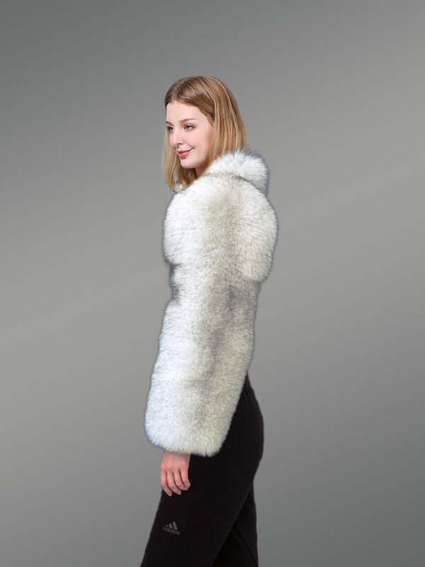 Full Skin Fox Fur Collar and Sleeve in White - Image 4