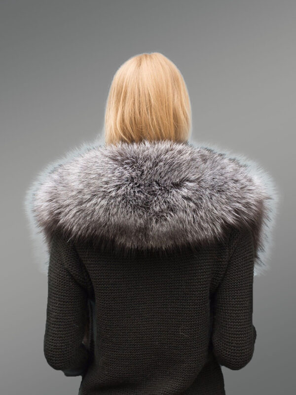 Stylish Fox Fur Boa for Women - Image 3