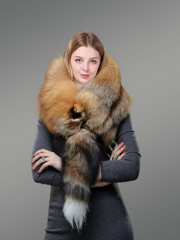 Womens Fox Fur Scarf with Lookalike Fox face and tail - Image 5