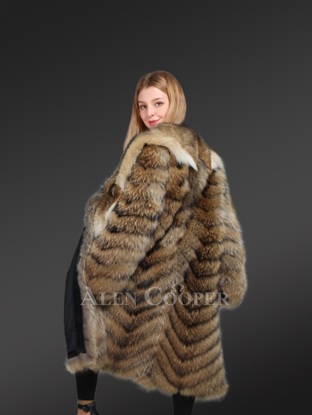 Raccoon fur Long Coat for Women - Image 5