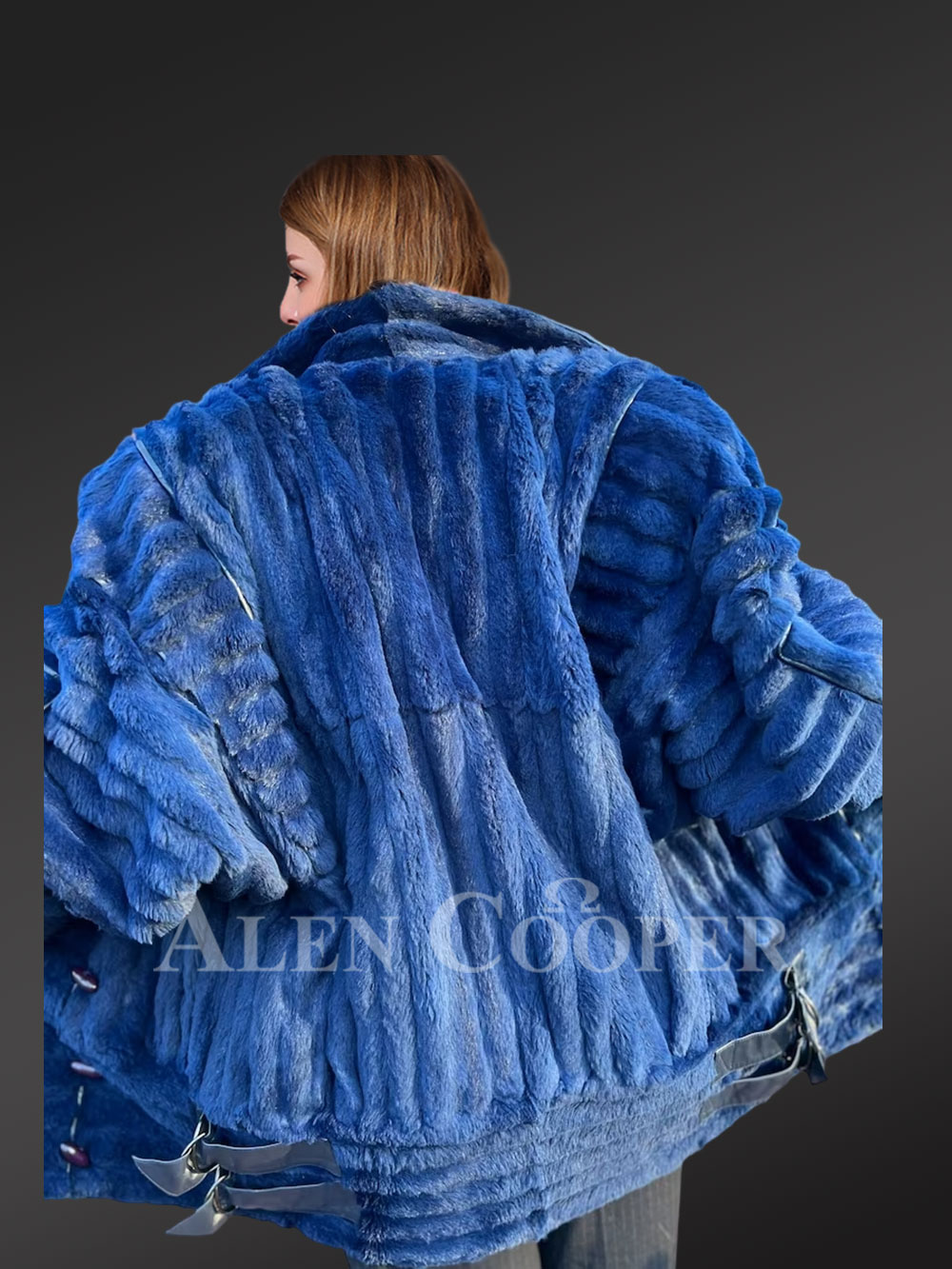 Vintage Rabbit Fur Coat for Women in Royal Blue - Image 5