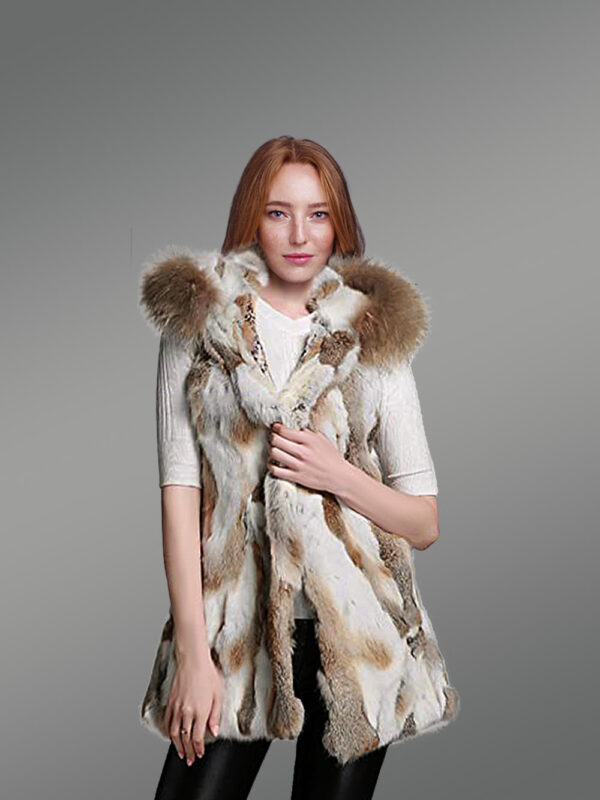 Natural Rabbit Fur Vest with Waistband Tied With a Knot for a Stylish Look - Image 4