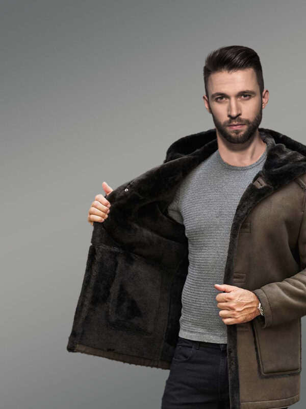 Men Sheepskin Coat in Tee-length Style - Image 2