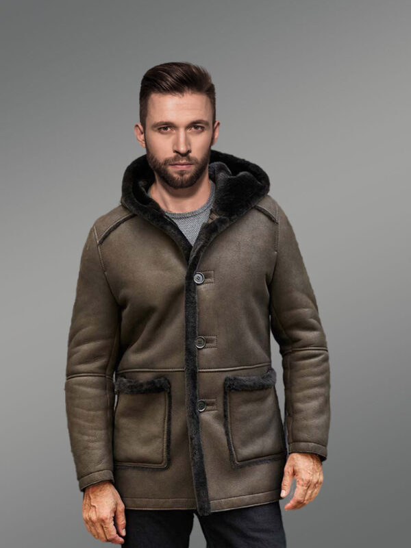 Men Sheepskin Coat in Tee-length Style - Image 7