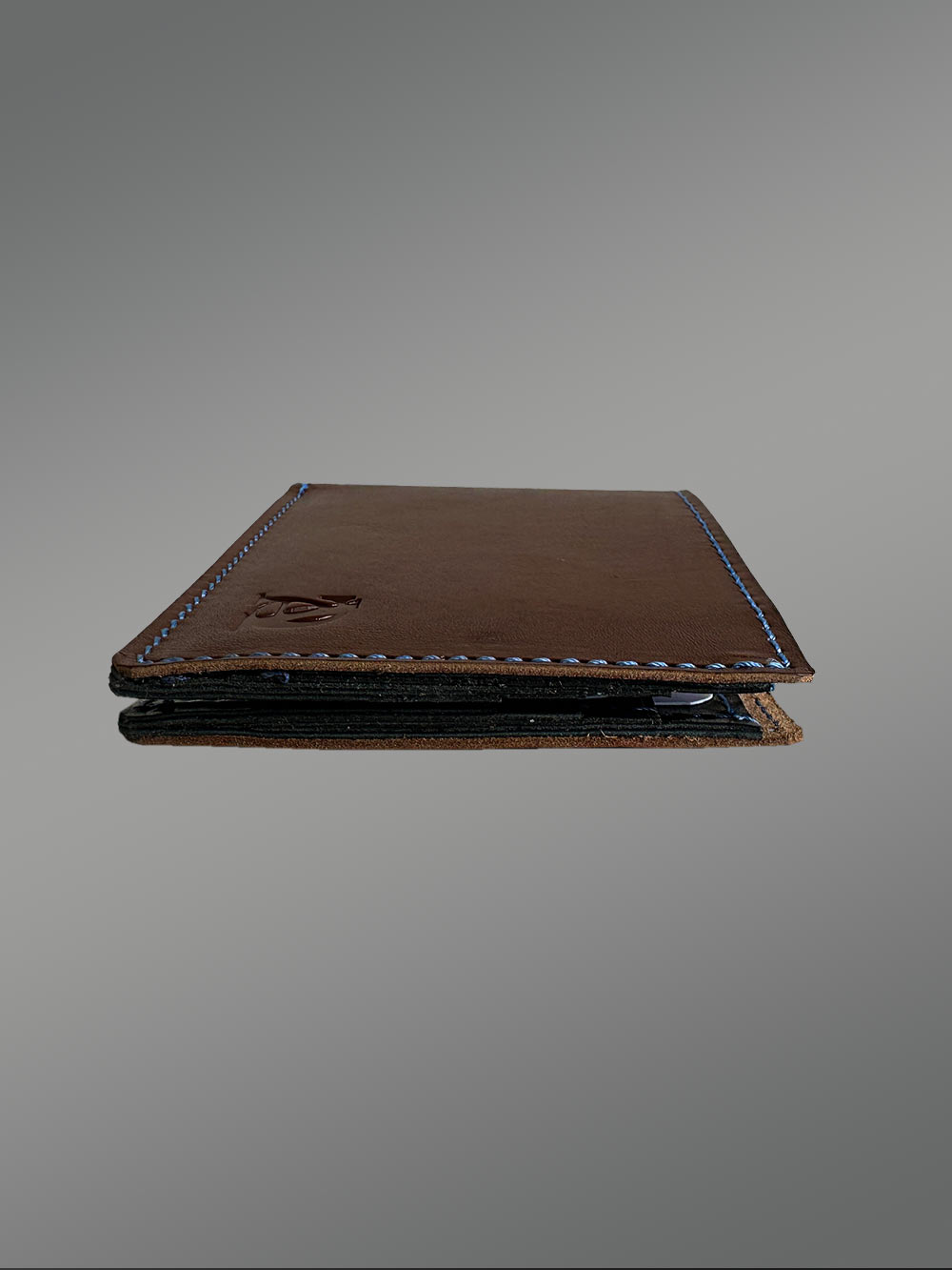 Mens Dual Shade Bi-Fold Wallet – Practical Features Meet Elegance - Image 8