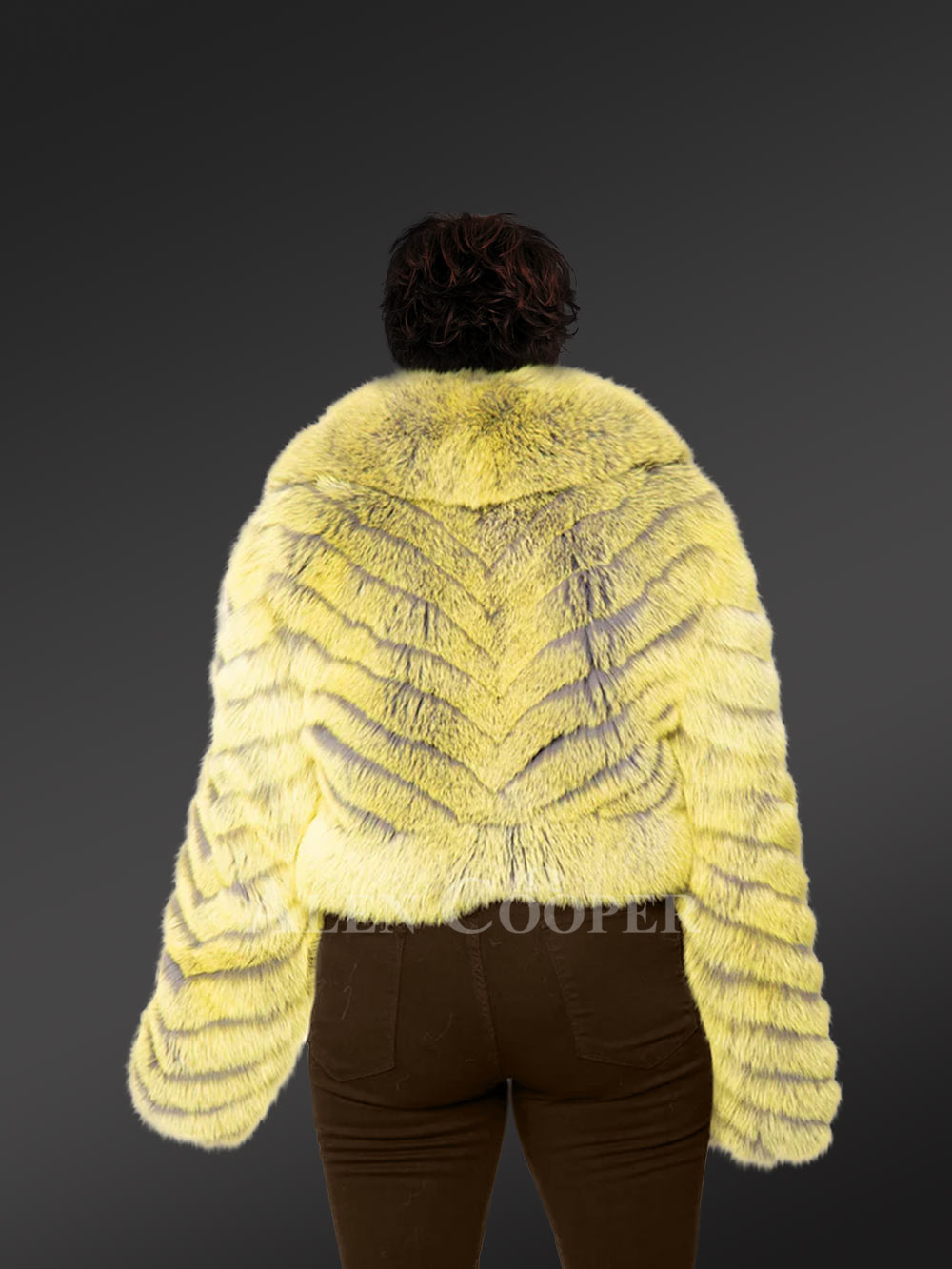 Womens Fox Fur Crop Top – A Cushy Trendsetter - Image 5