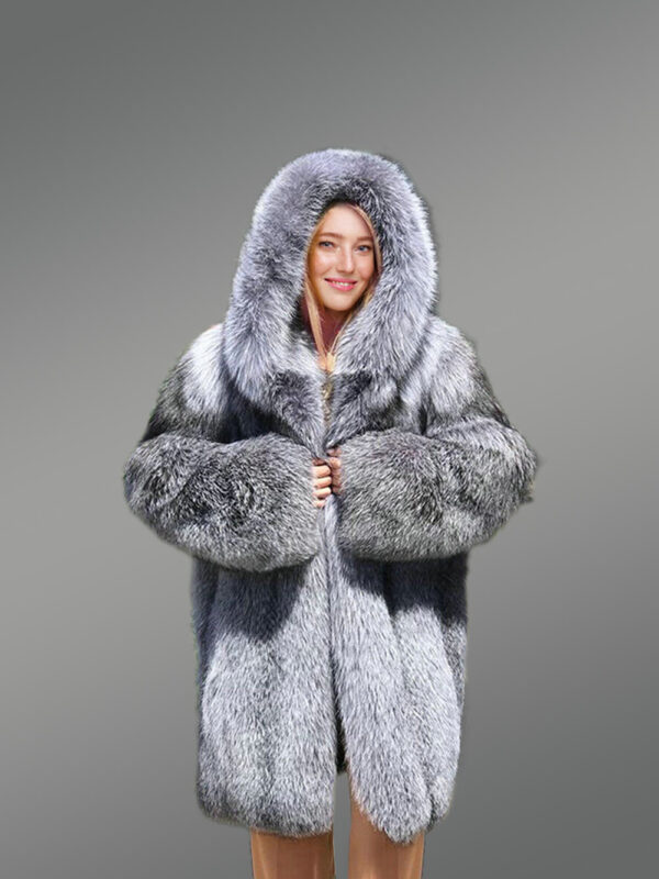 Coat in Fox Fur for Womens to Stay Toasty in Style - Image 5