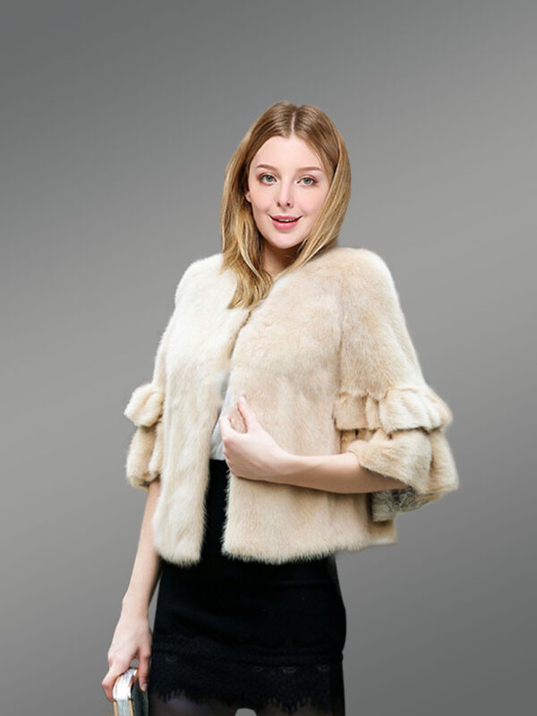 Genuine Fur Coats to Make Women More Elegant In Winter