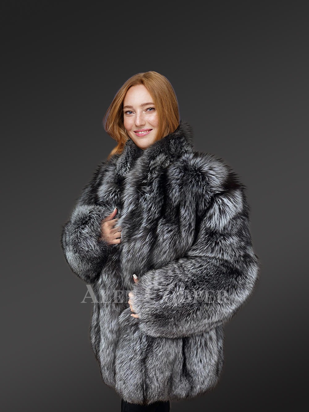 Mid Length Fox Fur Stroller – Stylizing Transcendent Comfort for Women - Image 3