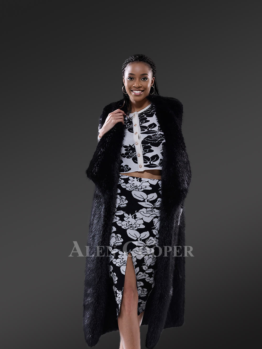 Womens Rabbit Fur Long Vest for Effortless Elegance with Timeless Luxury - Image 2