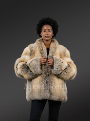 Women’s Crench Collar Golden Island Coat