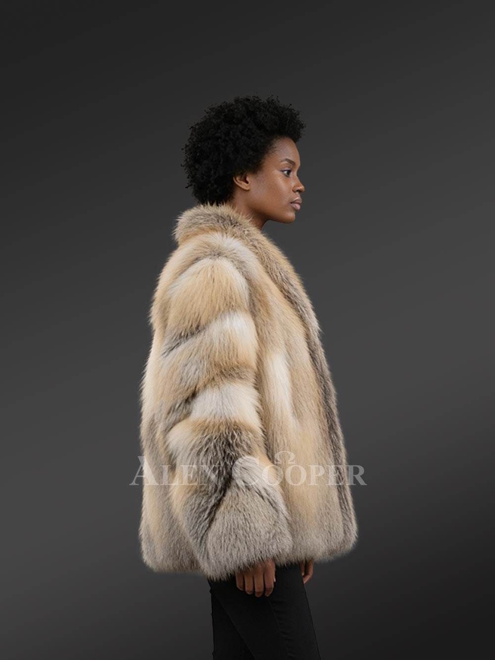 Women’s Crench Collar Golden Island Coat - Image 3